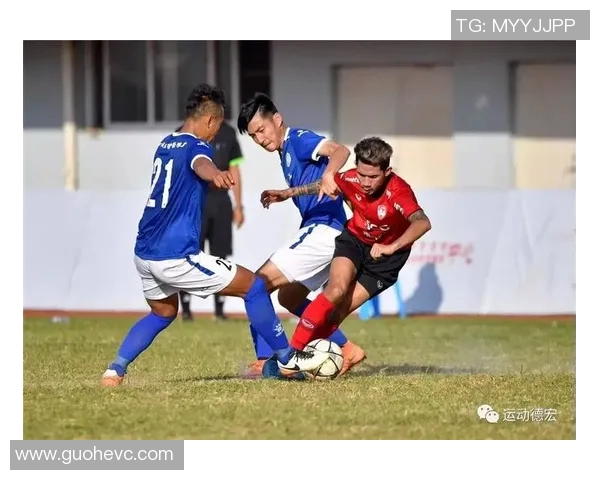 足球盛宴:深入解析上海足球队的团队协作与默契配合之道 足球盛宴:深入解析上海足球队的团队协作与默契配合之道