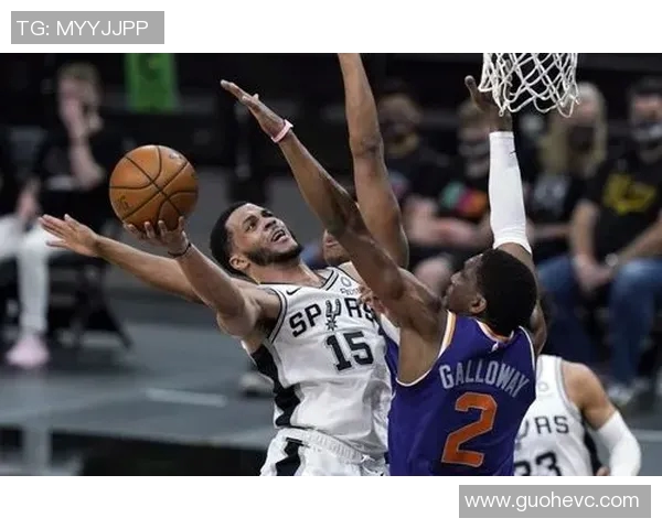 2005年NBA季后赛马刺与太阳精彩对决比分回顾与分析