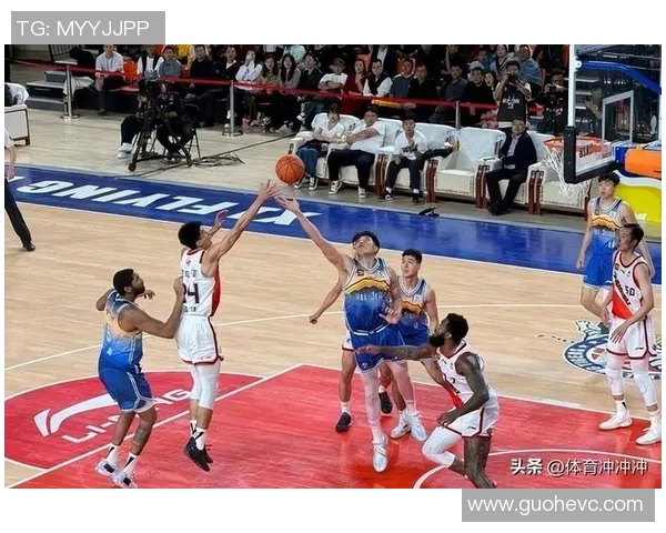 2018年CBA新疆队与天津队激烈对决回顾及赛季精彩瞬间分析 2018年CBA新疆队与天津队激烈对决回顾及赛季精彩瞬间分析