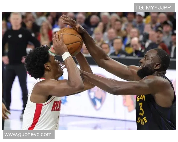 今天NBA勇士对火箭精彩比赛视频回顾及精彩瞬间分析