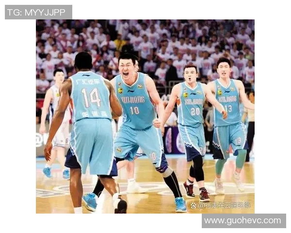 CBA季后赛辽宁队对阵新疆队第三场精彩对决全景回顾与分析