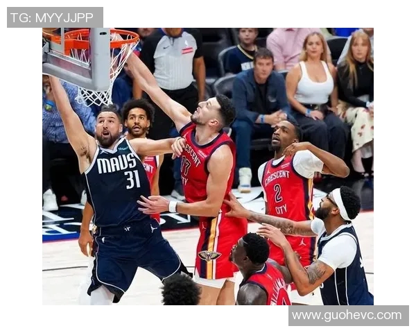 戴维斯在对阵鹈鹕的比赛中狂砍41分展现超强实力引发热议