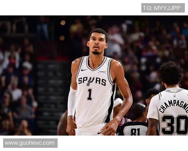 文班亚马法国队首秀狂砍27分力压意大利吸引NBA球探关注 文班亚马法国队首秀狂砍27分力压意大利吸引NBA球探关注