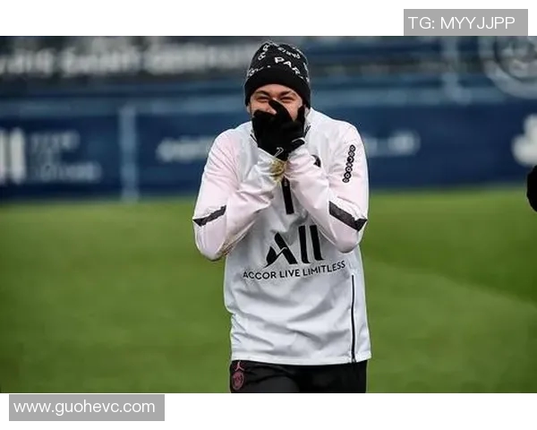 内马尔在足球世界的传奇之路与未来展望:从巴西小将到全球偶像的蜕变 内马尔在足球世界的传奇之路与未来展望:从巴西小将到全球偶像的蜕变