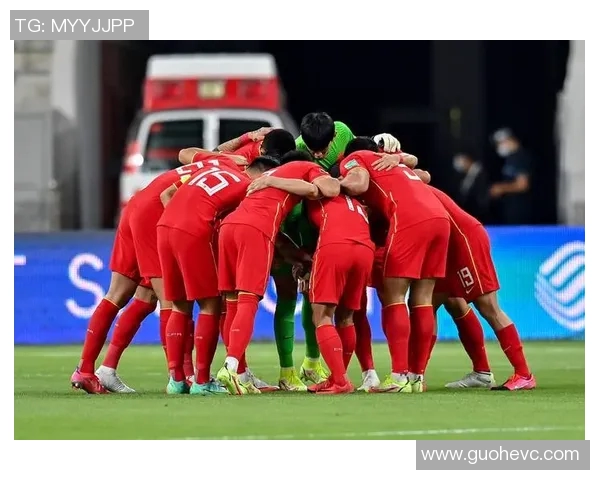 国足对阵卡塔尔黄健翔解说激情四溢引发球迷热议与期待