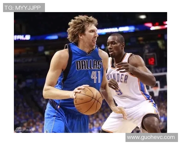 小牛队与雷霆队季后赛第四场激战回顾与精彩瞬间分析