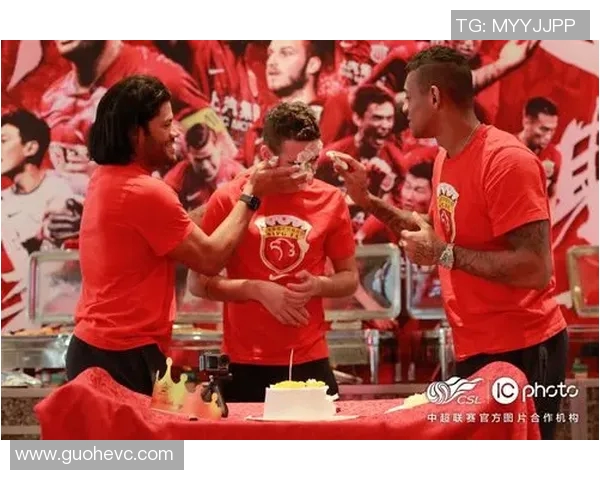 尤文图斯迎战帕尔斯球队全力争胜展现实力与激情 尤文图斯迎战帕尔斯球队全力争胜展现实力与激情