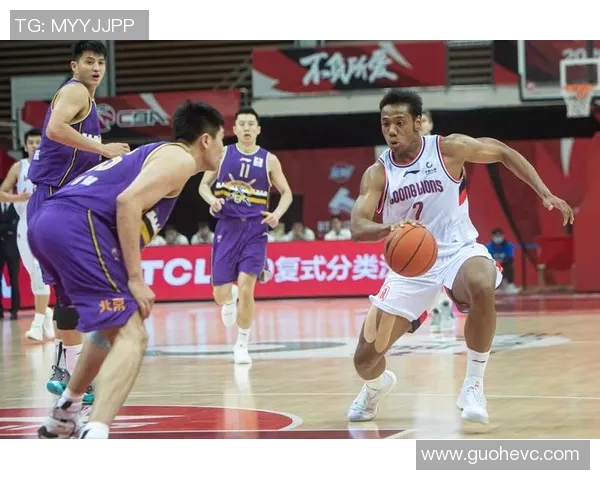 广州篮球队的比赛节奏分析与战术调整探讨MBA 广州篮球队的比赛节奏分析与战术调整探讨MBA