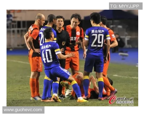 斯特堡主场迎战雷恩双方争夺关键三分展现实力较量