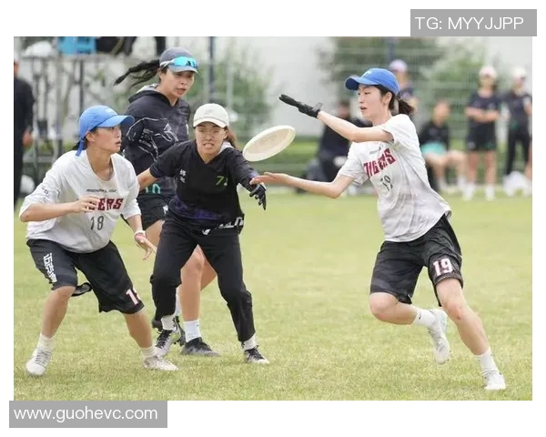 飞盘焦点解析：深入剖析上海飞盘队的默契配合与战术运用